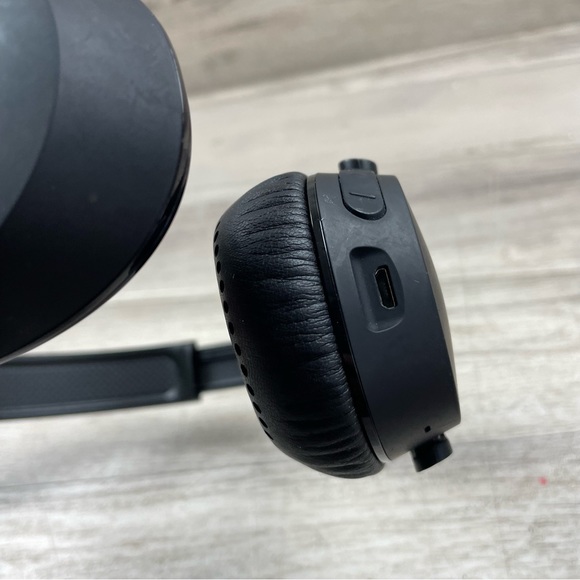 Skullcandy Wireless Bluetooth Headphone Over Ears Black - Picture 5 of 10